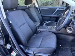 Mazda 3 image 4