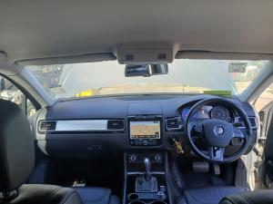 2014 Volkswagen Touareg 7P image 4