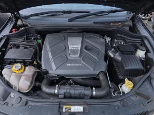 2014 Jeep Grand Cherokee BLACKHAWK image 4