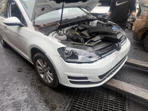 2015 Volkswagen Golf image 4