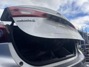 2014 Mazda 3 image 4