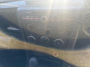 2004 Mazda 3 image 4