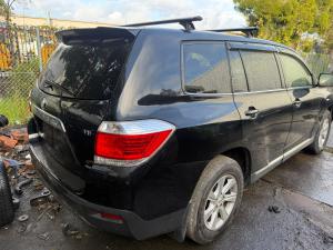 2012 Toyota Kluger image 4