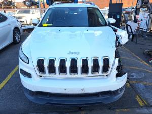 2017 Jeep Cherokee KL image 4