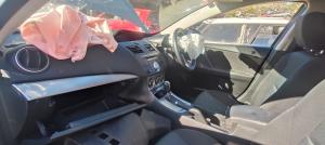 2011 Mazda 3 image 4