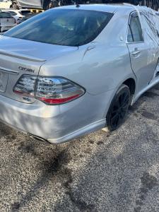 2009 Toyota Crown Hybrid GWS204 image 4