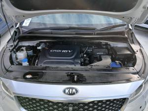 2016 Kia Carnival YP image 4