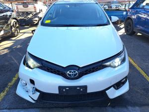 2015 Toyota Corolla ZRE182R image 4