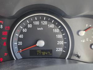 2012 Kia Grand Carnival VQ PLATINUM image 4