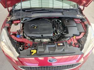 2017 Ford Focus LZ image 4