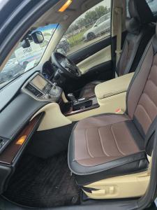 2015 Toyota Crown AWS210 image 4