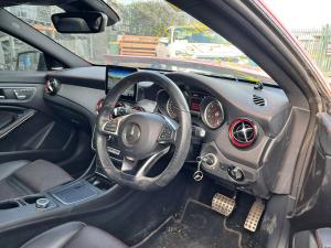 2018 Mercedes Benz Cla C117 image 4