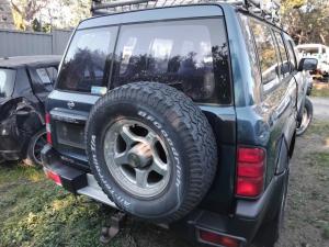 2001 Nissan Patrol GU image 4