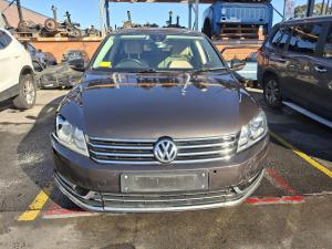 2012 Volkswagen Passata 3C image 4