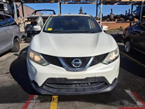 2014 Nissan Qashqai J11 image 4