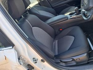 2022 Toyota Camry XV70 image 4