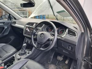 2019 Volkswagen Tiguan 5NA image 4