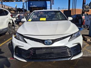 2023 Toyota Sedan AXVH70R image 4