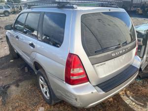 2002 Subaru Forester XS image 4