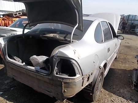 holden Vectra 06 2001 Parts & Wrecking