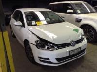 2014 Volkswagen Golf image 4