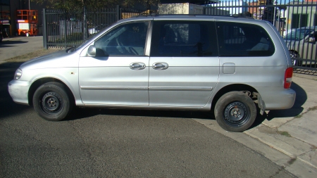 kia Carnival Apr 2004 Parts & Wrecking