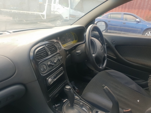 holden Commodore 2000 Parts & Wrecking