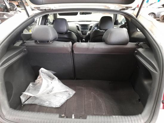 hyundai Veloster G4FD (NON-TURBO) -M- (6 SPEED) 2013 Parts & Wrecking