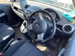 2009 Mazda 2 image 5