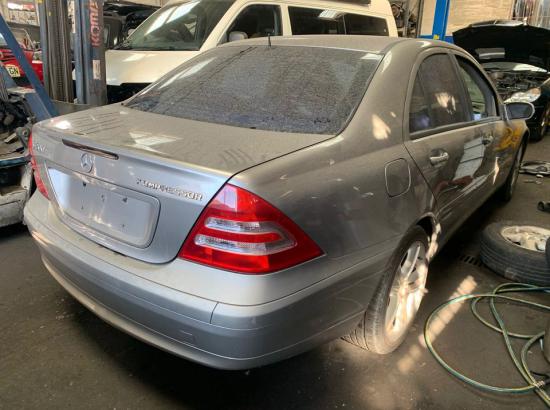 mercedes benz C200 KOMPRESSOR Aug 2003 Parts & Wrecking