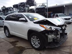 2015 Toyota Kluger 4X4 GX image 5