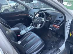2010 Subaru Outback OUTBACK image 5