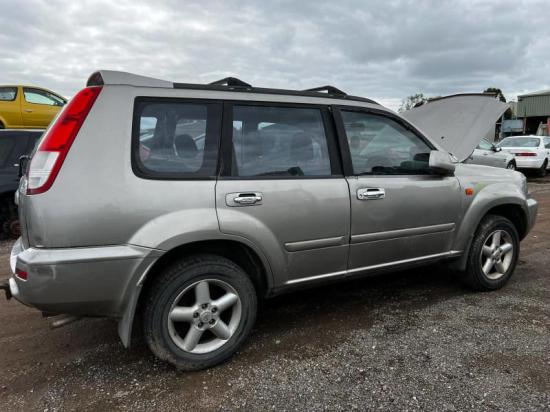 nissan X-trail 2006 Parts & Wrecking
