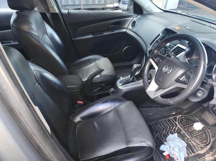 holden CDX JG Feb 2011 Parts & Wrecking