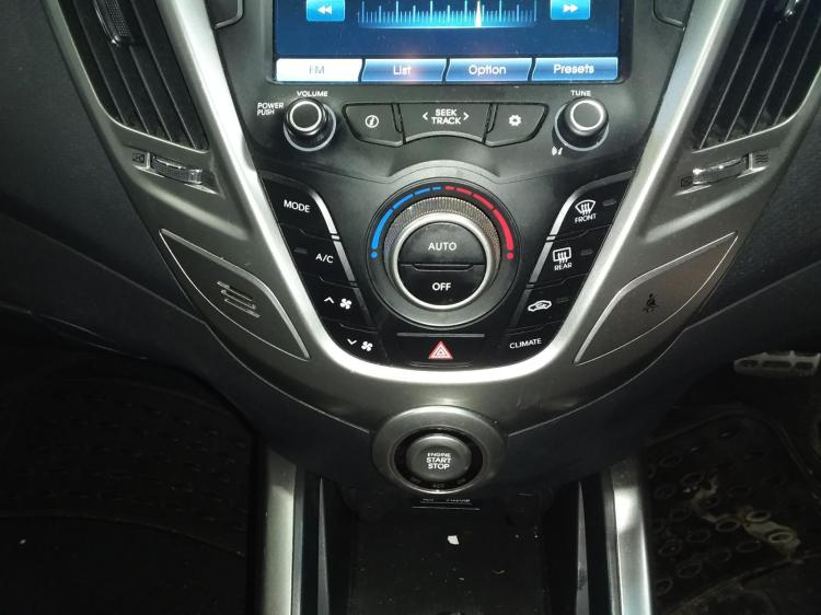 hyundai Veloster FS + Sep 2013 Parts & Wrecking