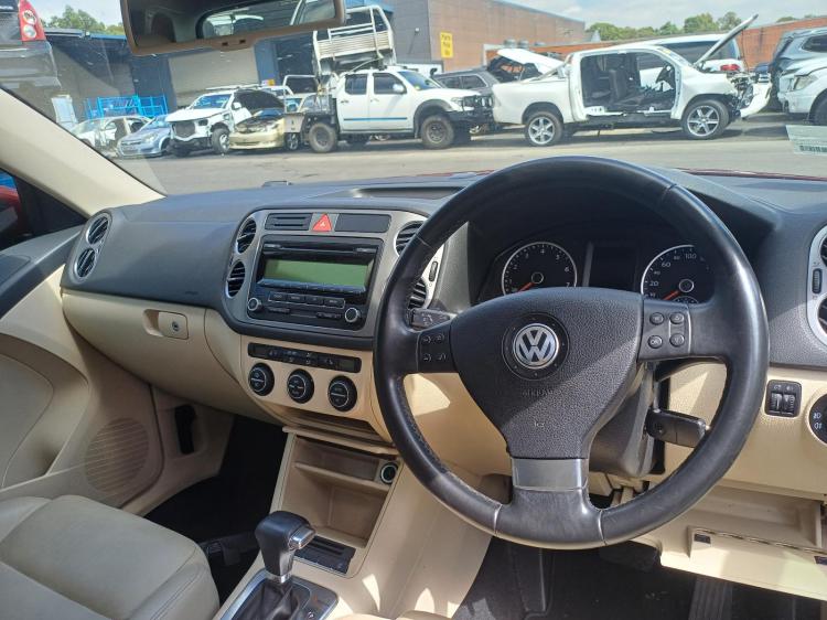 volkswagen 2009 Parts & Wrecking
