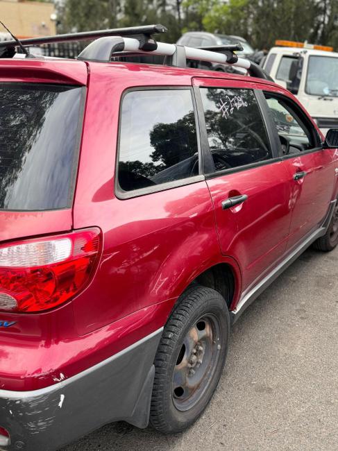 mitsubishi Outlander 2006 Parts & Wrecking