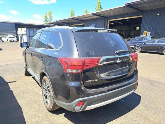 mitsubishi outlander RIGHT GUARD 