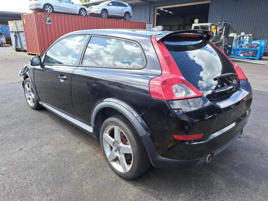 volvo c30 RIGHT GUARD 