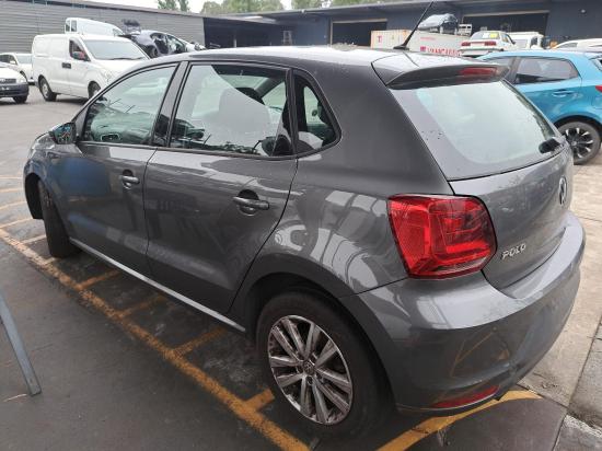 volkswagen polo RIGHT REAR DOOR 