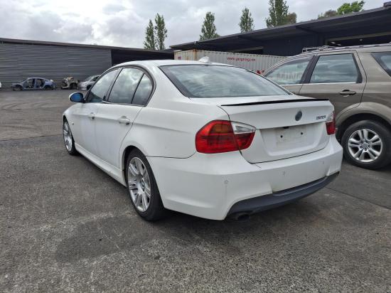 bmw 3 Series E90 Sep 2006 LEFT HEADLAMP 
