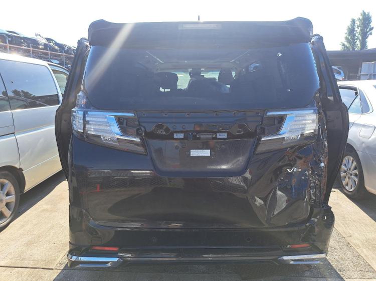 toyota Alphard 2021 Parts & Wrecking