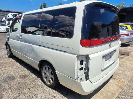 nissan Elgrand May 2005 RIGHT REAR DOOR 