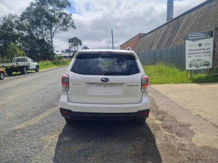 subaru Forester SJ 2.5IL May 2016 Parts & Wrecking