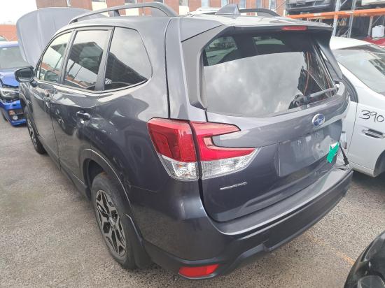 subaru forester ;LEFT HEADLAMP 