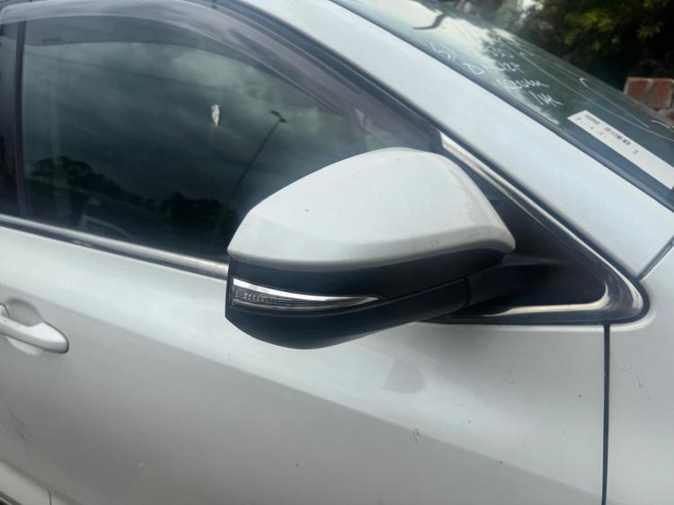 toyota Kluger GSU50R Aug 2015 Parts & Wrecking