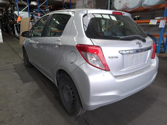 toyota Yaris Aug 2013 RIGHT GUARD 