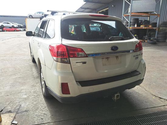 subaru Outback B5A Nov 2010 GRILLE 