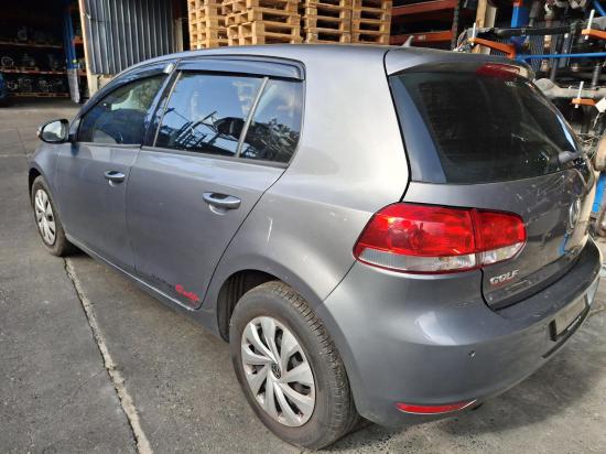 volkswagen Golf A6 May 2012 WIPER MOTOR 