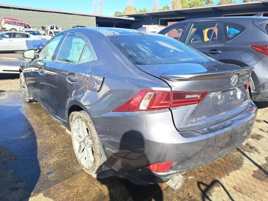 lexus is350 RIGHT REAR DOOR 